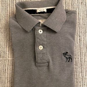 ABERCROMBIE & FITCH MUSCLE FIT (M)